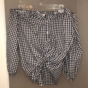 Off-the-shoulder top